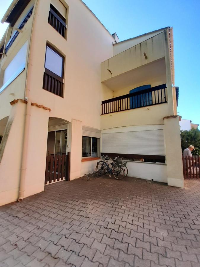 T2-3 Cabine Les Yuccas 200 M Plage Du Boucanet Rive Droite Grau Du Roi Ideal 2-4 Pers لو غراو دو روا المظهر الخارجي الصورة